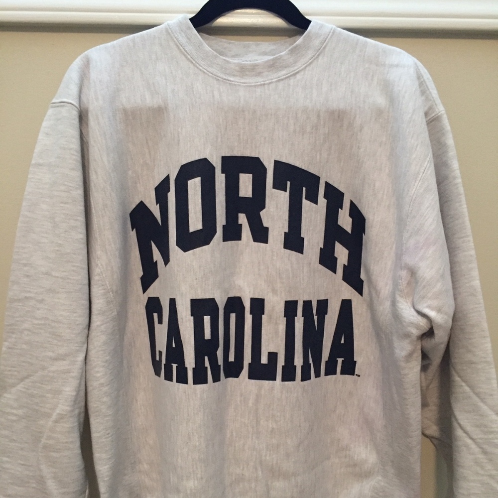 Champion Reverse Weave UNC Crewneck - Size Medium